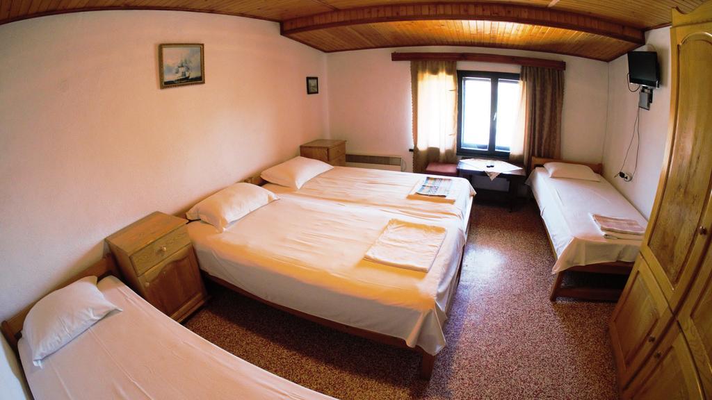 מלון שקורפילובצי Atanasovi House מראה חיצוני תמונה